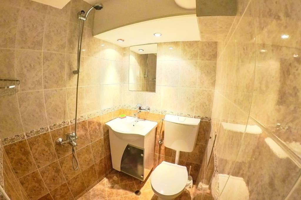 Studio With Courtyard Just Steps Away Vitosha Str Sofia Buitenkant foto